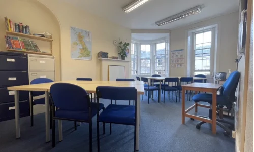 Salle de classe ALBA English School à Edimbourg, en Ecosse