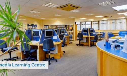 salle informatique école de langues hilderstone