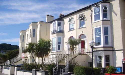 Bâtiment École ATC Language Schools à Bray