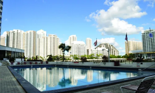 Résidence Open Hearts piscine - Miami - CLC