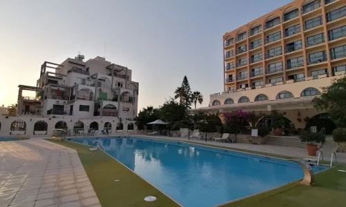 Navarria Hotel Chypre Piscine