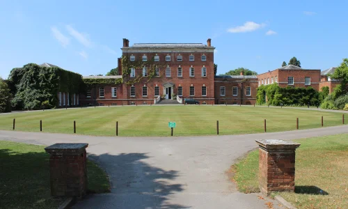 Vacances linguistiques en angleterre pour les ados pendant l'été pour s'amuser et progresser en anglais