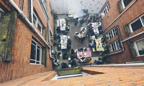 Extérieur IH Belfast séjour linguistique CLC