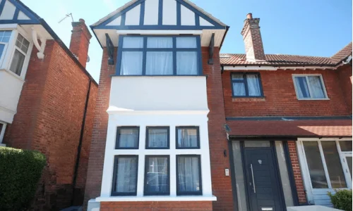 Résidence Finchley Central Londres Façade