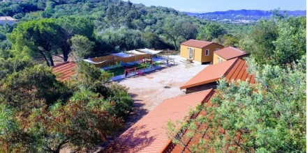 Extérieur du camping Les Fauvettes Corse