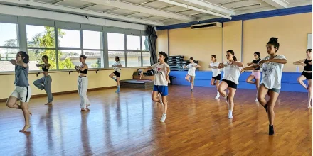 jeunes ados en stage de danse