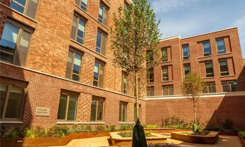 Promenade residence