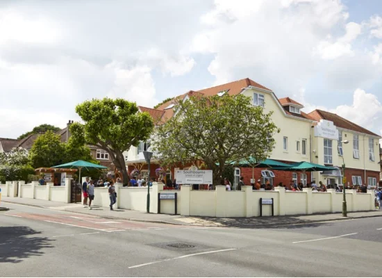 Extérieur école Bournemouth