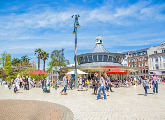 Cour Bournemouth school