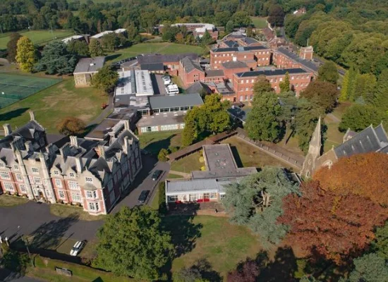 Vue aérienne de l'école de Witley