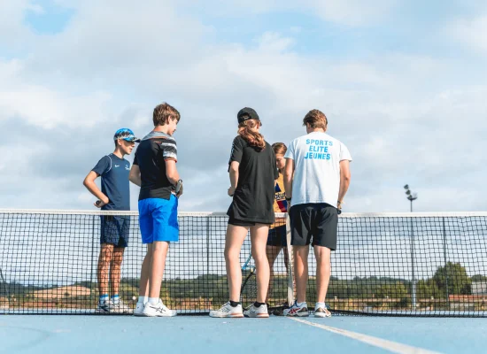 Cours de tennis et d'anglais