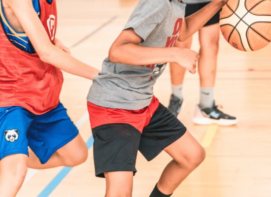 Apprendre l'anglais en faisant du basket