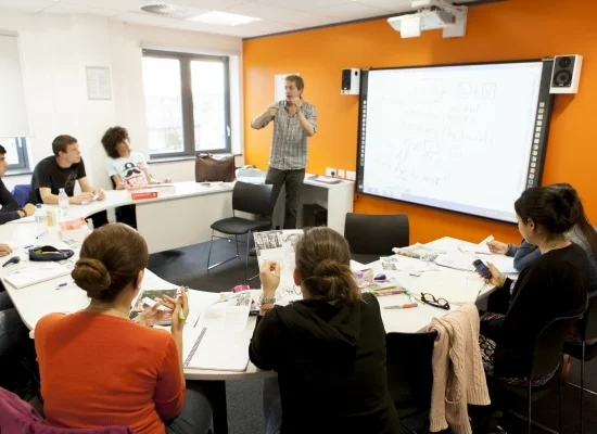 Cours séjours linguistiques CLC