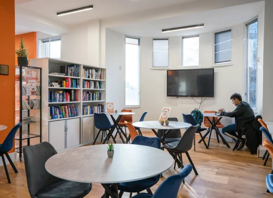 Ec london CLC bibliothèque