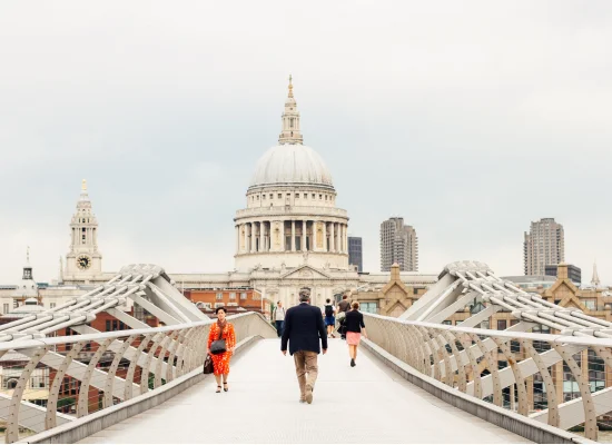 London millenium Bridge
