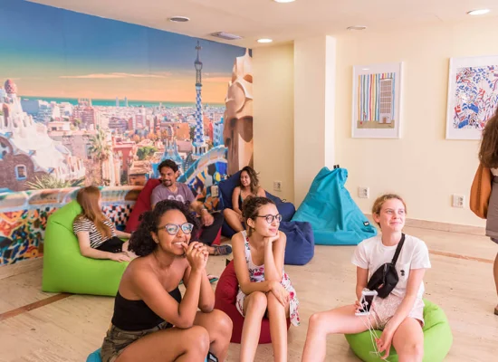 Salle de détente école Enforex Barcelone