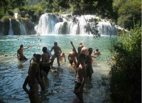 Colonie de vacance en Croatie (Nouvelles Vagues)