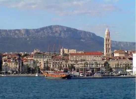 Colonie de vacance en Croatie (Nouvelles Vagues)