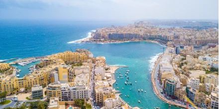 Cours d'anglais pour adultes majeurs sous le soleil de Sliema