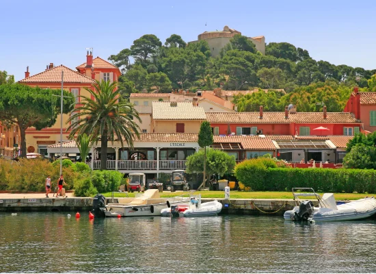 Vue sur Porquerolles, France
