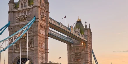 tower bridge londres