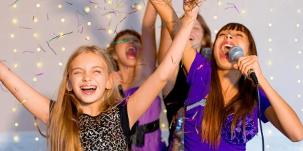 Sing and Dance on the french riviera avec Marineland