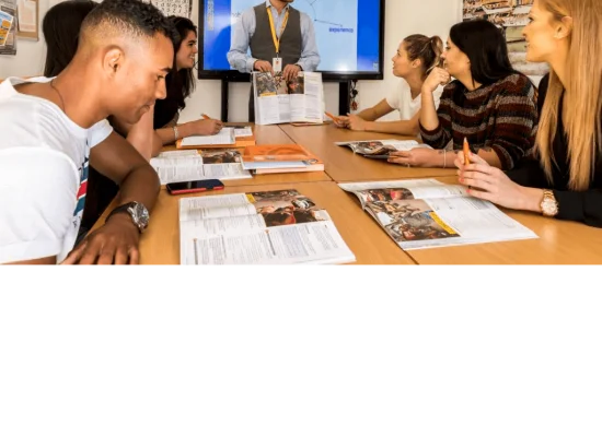Salle de classe école AM language Malte