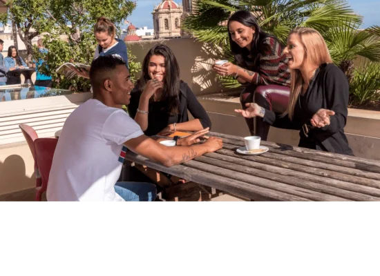 échanger à l'école Prépa TOEFL Sliema