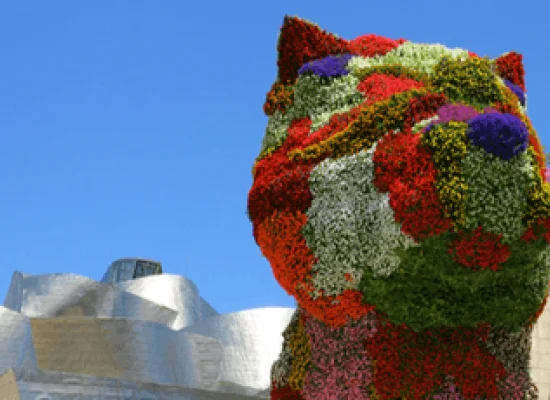 Sculpture chien fleuri musée Guggenheim à Bilbao