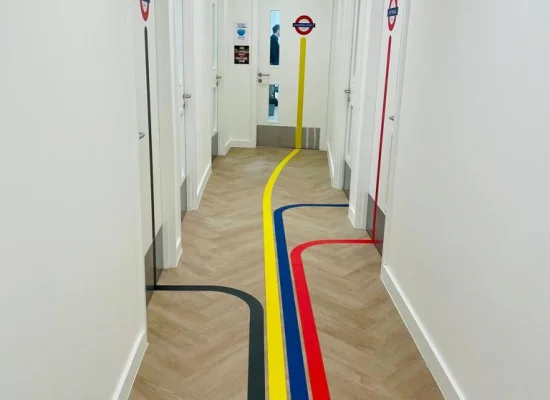 Couloir Nacel English School à Londres - sejours linguistiques - CLC