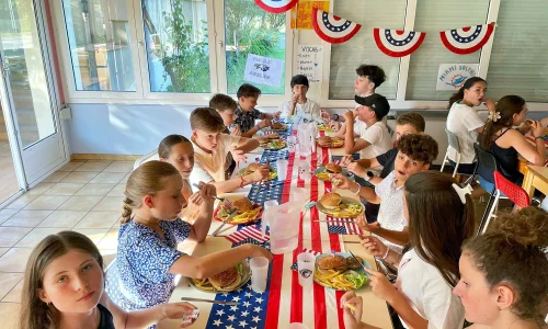 american-village-correze