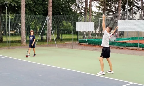 colo anglais et tennis en France entrainement