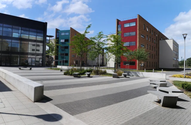 sejour linguistique Londres campus Uxbridge