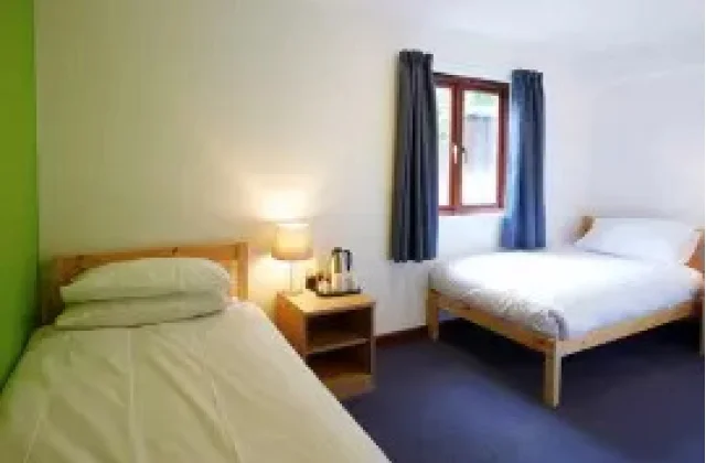 sejour-linguistique-angleterre-hindhead-nacel-chambre
