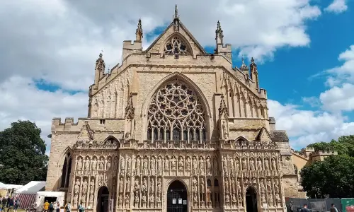 sejour-linguistique-totnes-cathedrale
