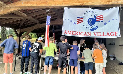 american-village-saut-du-loup