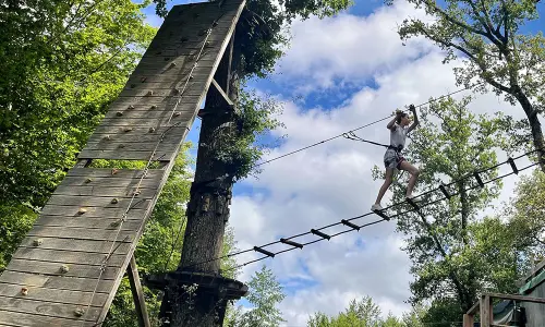colo-anglais-american-village-accrobranche