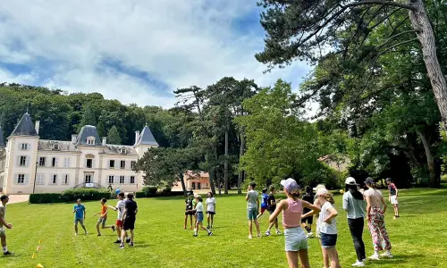 colo-american-village-chateau-aze-jeux