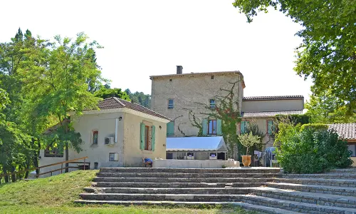 american-village-manga-moulin-ayrolle