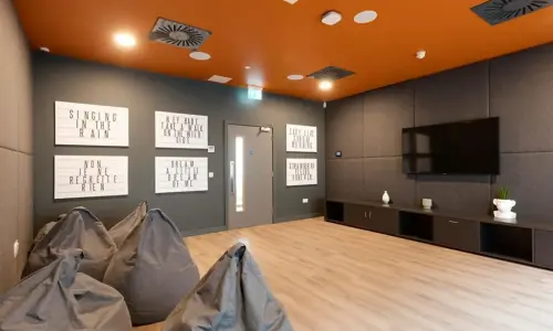 anglais-et-job-dublin-residence-nacel