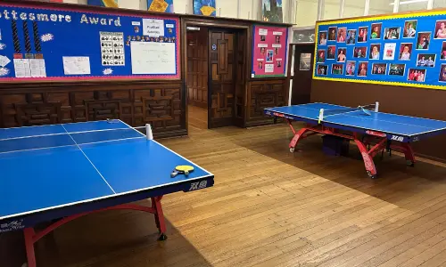 summer-camp-angleterre-centre-salle-jeux