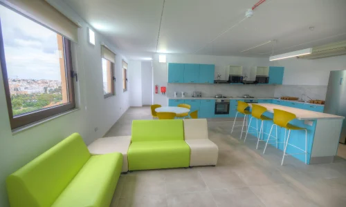 sejour-linguistique-Malte-coin-repas