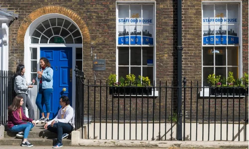 devanture de l'école de langue fce cae