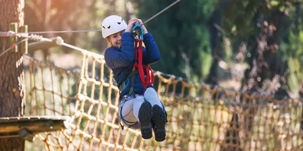 tyrolienne summer camp Angleterre